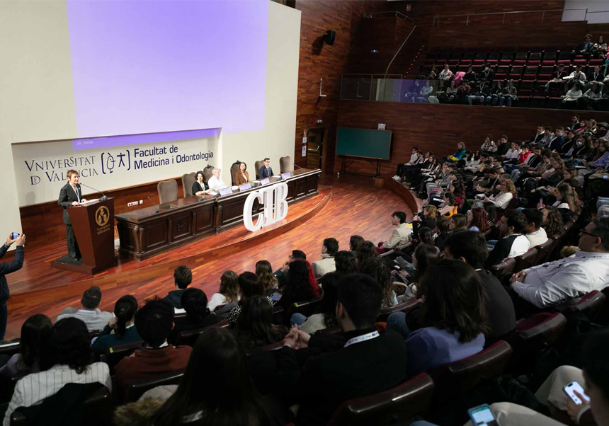El Congreso de Investigación Biomédica celebra su XI edición en la Universitat de València